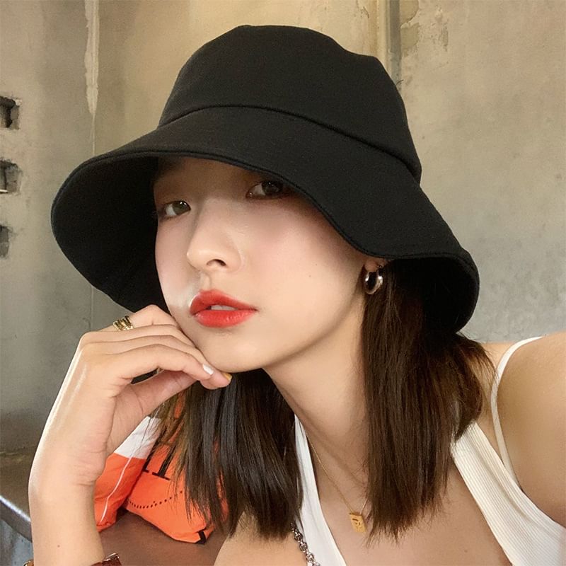 Plain Hat Bucket