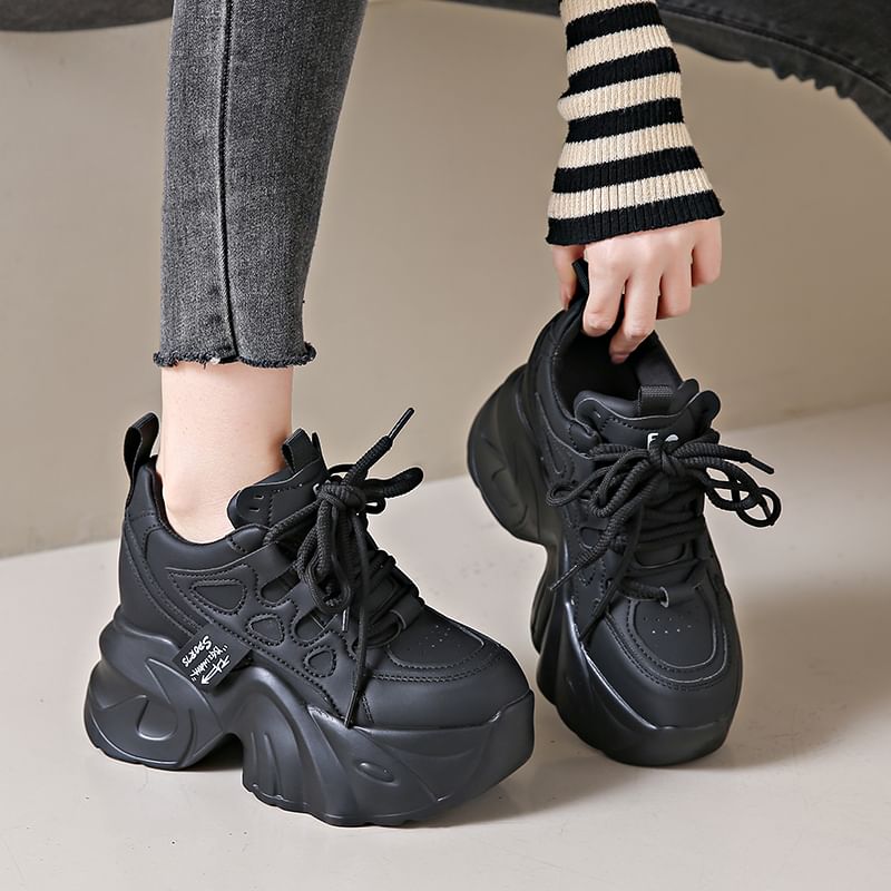 Applique Sneakers Platform Lace-Up