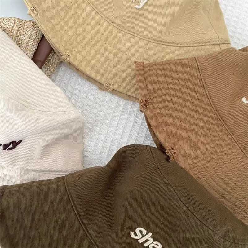 Bucket Hat Lettering