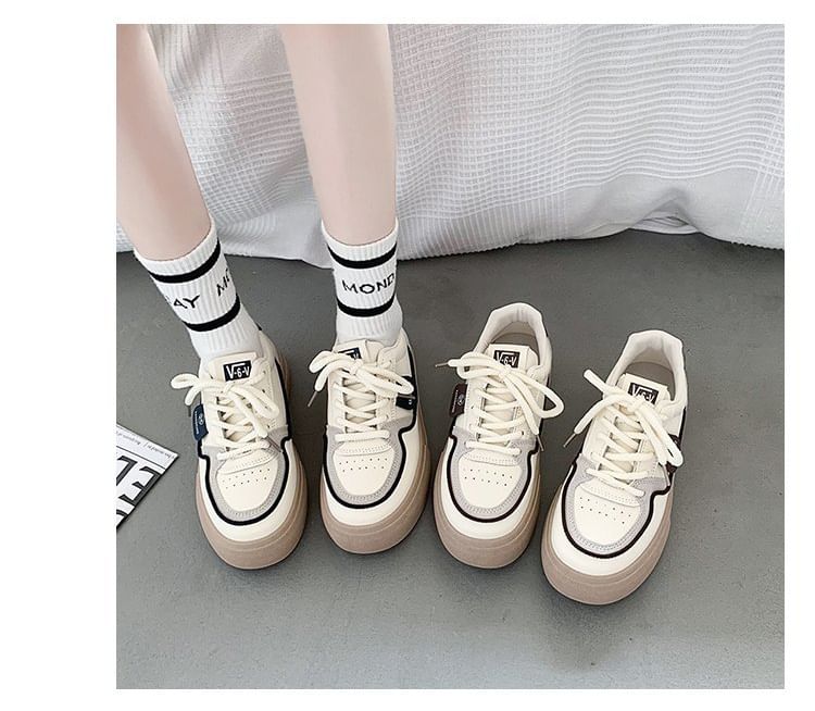 Platform Color Block Applique Faux Leather Lace-Up Sneakers