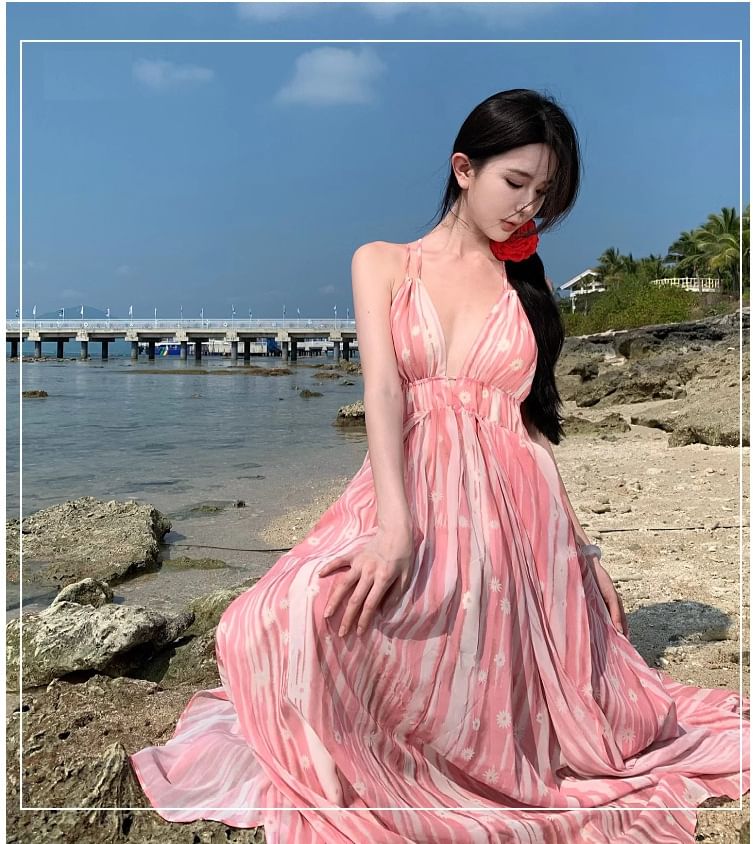 Maxi Strap A-Line V-Neck Patterned Dress Spaghetti