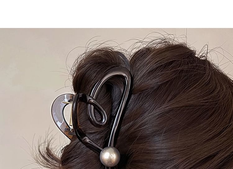 Hair Claw Faux Pearl Heart