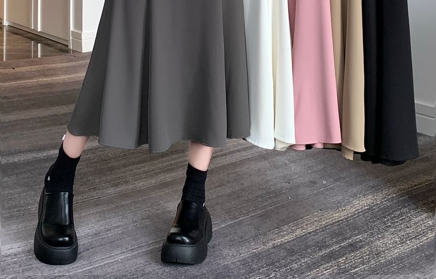 Plain A-Line Midi Skirt with High Rise