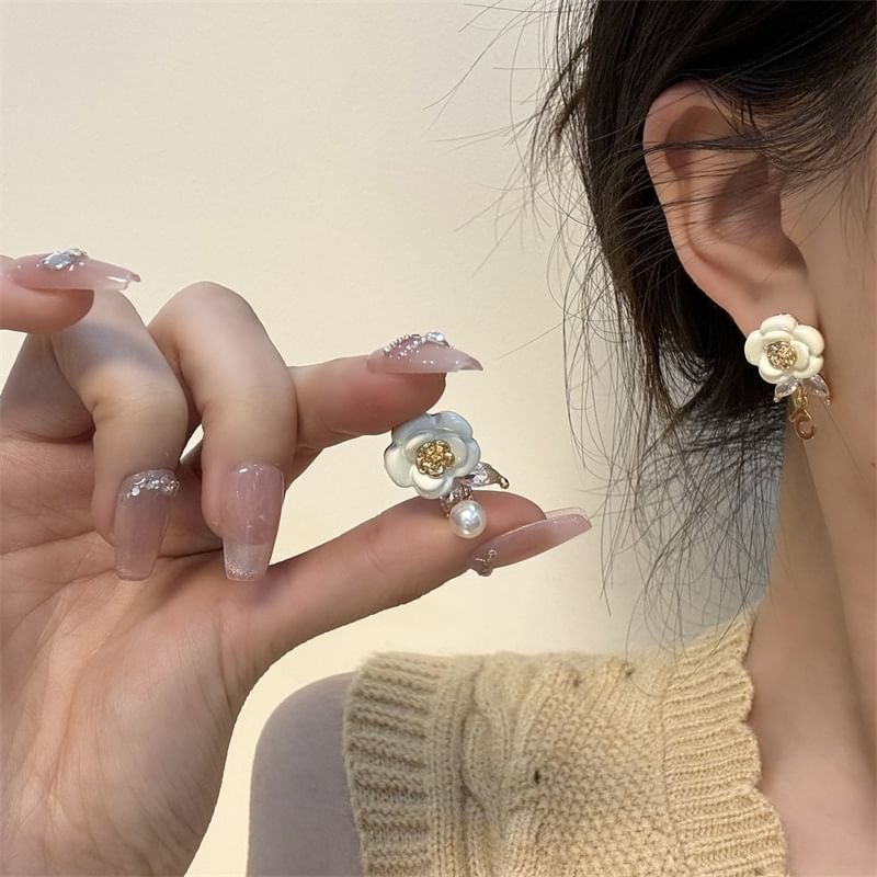 Pearl Alloy Floral Earring Faux Drop