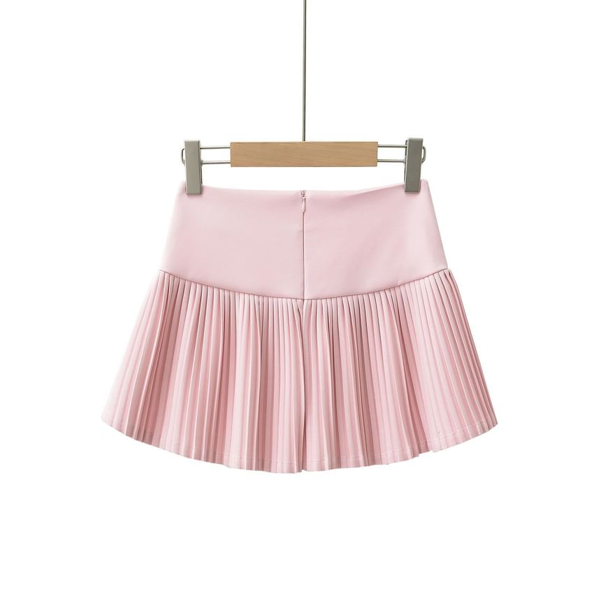 Pleated Mini Skirt with Mid Rise Plain Design