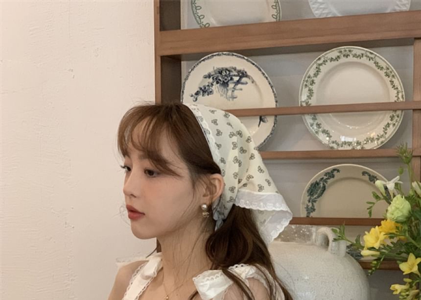 Triangle Head Scarf (Various Lace Embroidered Designs)