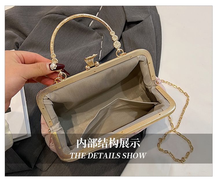 Crossbody Embroidered Flower Strap Chain Bag