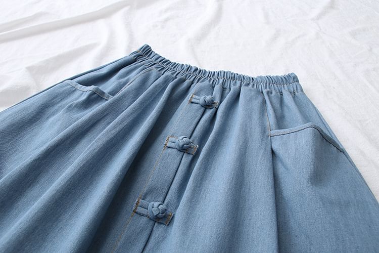 Buttoned Denim A-Line Midi Skirt with Elastic Waist