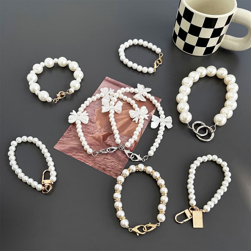 (Various Faux Phone Designs) Strap Pearl