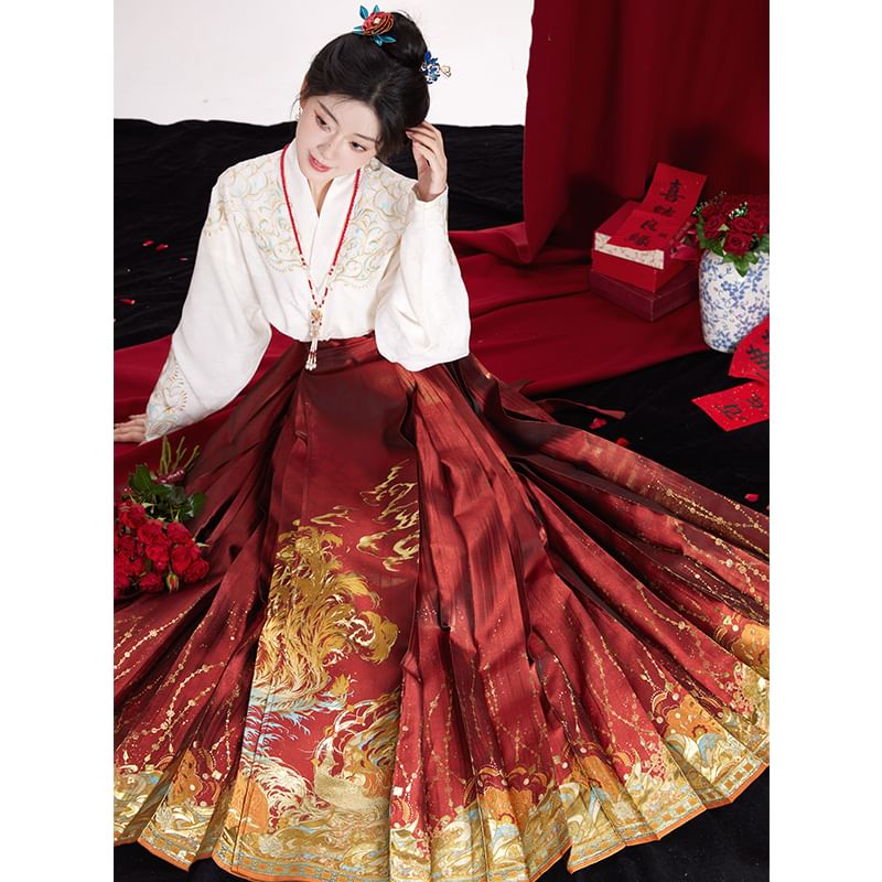 Traditional Chinese Long-Sleeve Top / Print Maxi A-Line Pleated Skirt / Necklace / Set