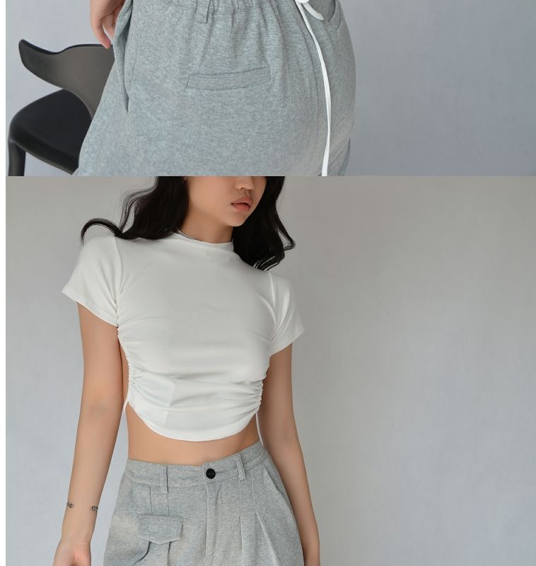 Short-Sleeve Cropped Back Tee Open Plain