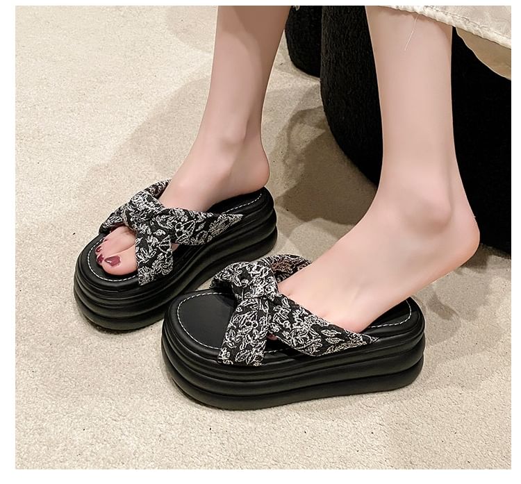 Floral Sandals Patterned Platform Slide