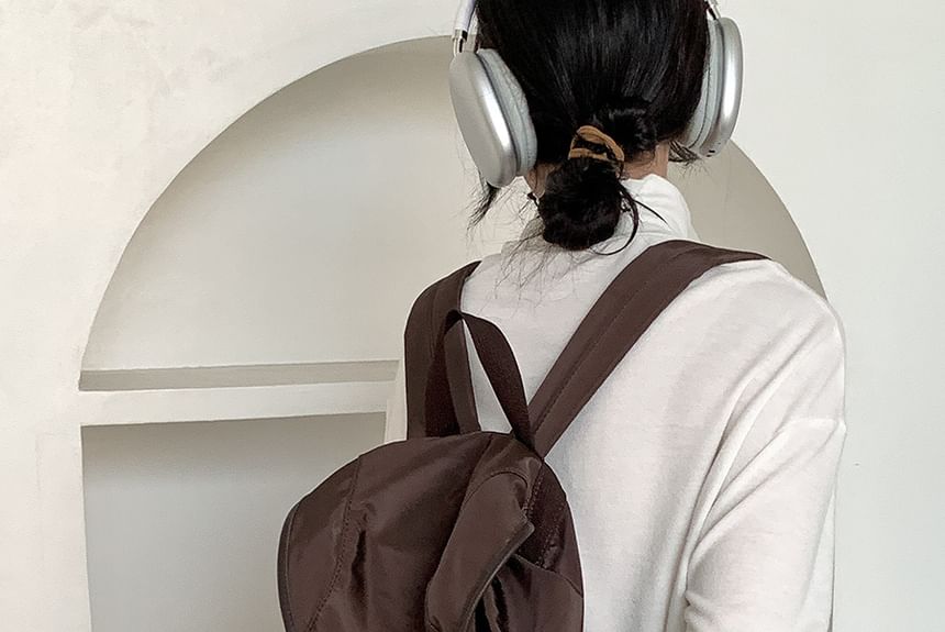 Plain Buckled Backpack Nylon