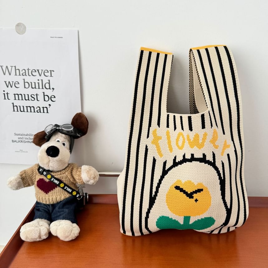 Knit Flower Tote Bag