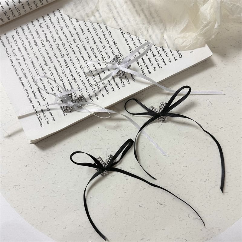 Stud Alloy Earring Heart Ribbon