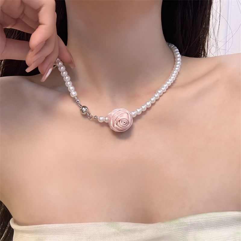 Necklace Floral Faux Pearl