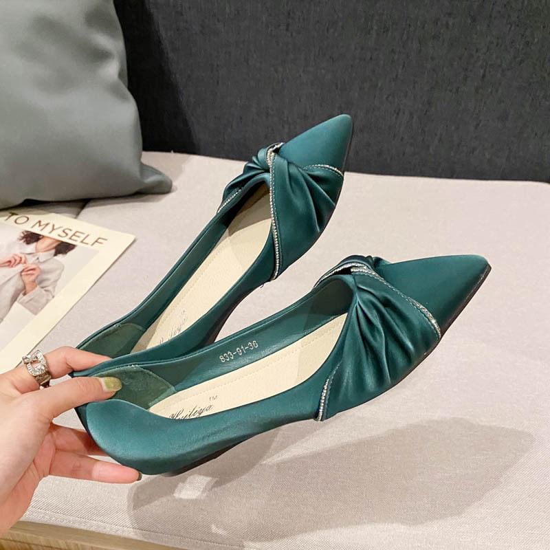 Pointed-Toe Flats Bow Rhinestone
