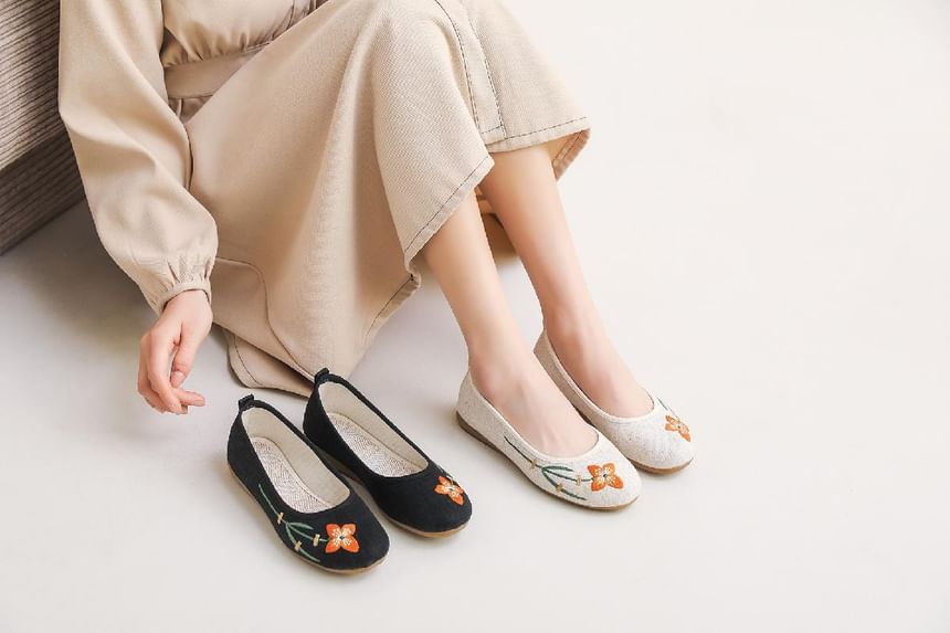 Embroidered Flats Flower