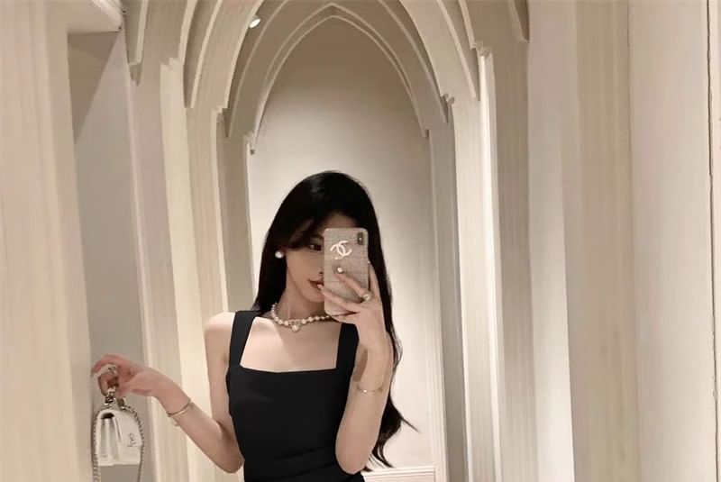 Sleeveless Sheath Dress Square Neck Midi Ruched Plain