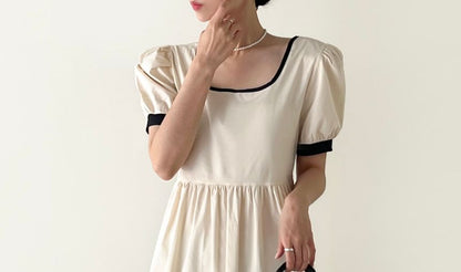 Short-Sleeve Square Neck Two Tone Midi A-Line Dress