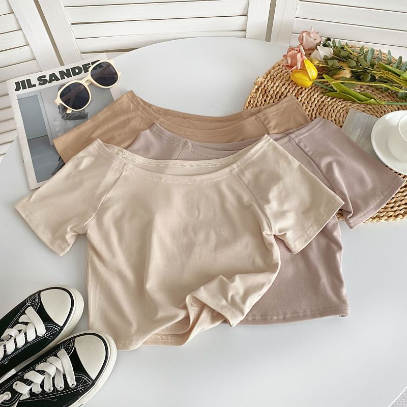 Short-Sleeve Off Shoulder Plain T-Shirt