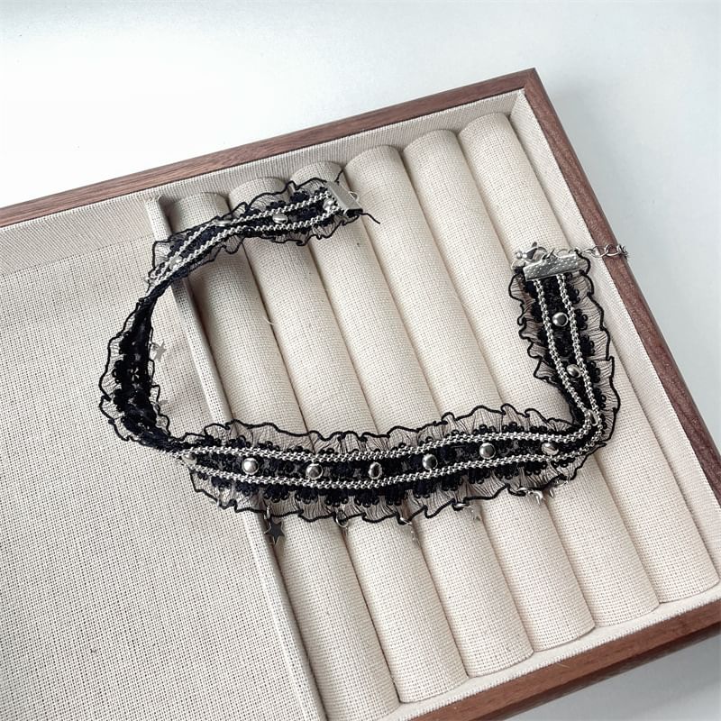 Star Lace Fringed Choker