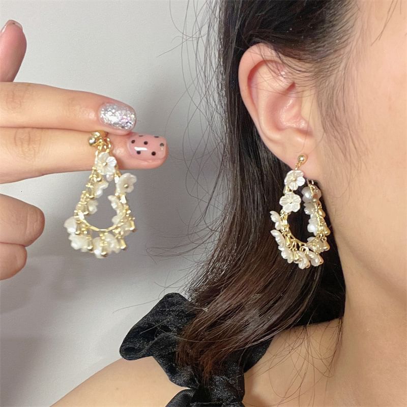 Floral Faux Pearl Earring Fringed Hoop