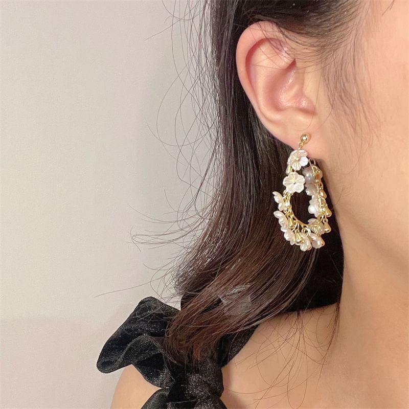 Floral Faux Pearl Earring Fringed Hoop