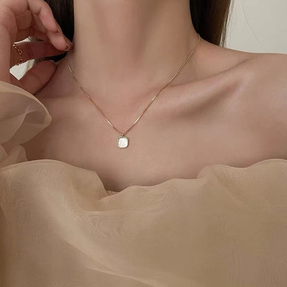 Square Shell Pendant Alloy Choker