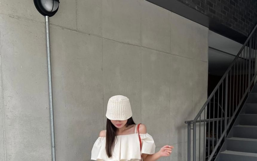 Short-Sleeve Cold-Shoulder Ruffle Trim Blouse / High Rise Wide Leg Pants