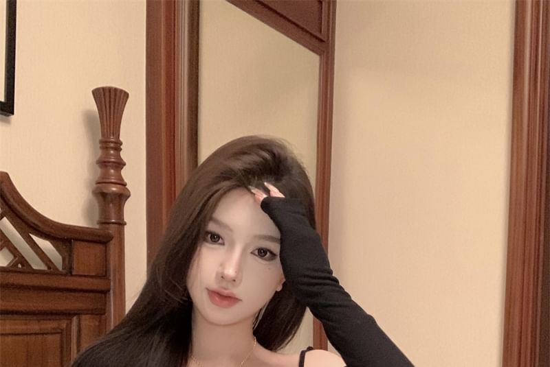 Lace Cami Cardigan Set: Plain Panel Top +