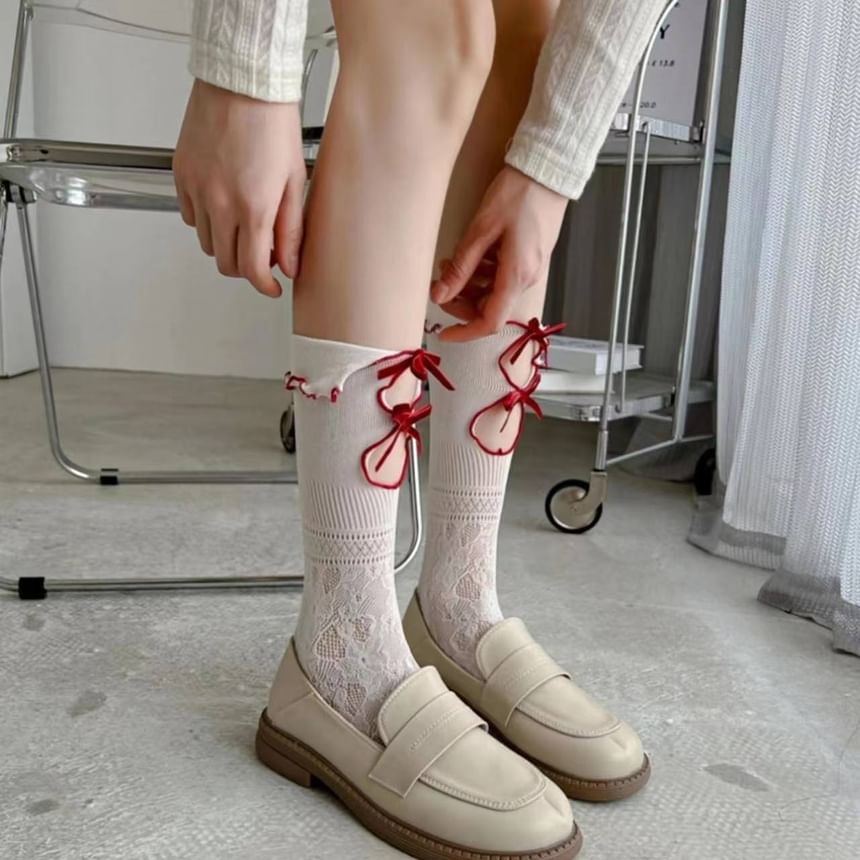 Ribbon Cutout Lace Socks