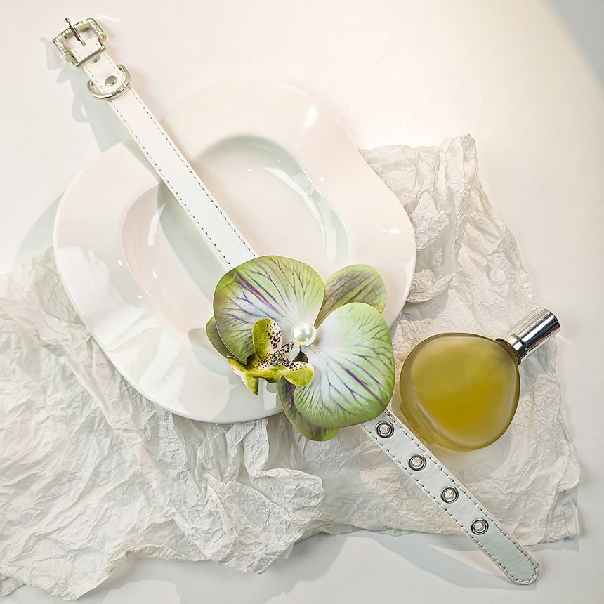 Floral Faux Leather Choker