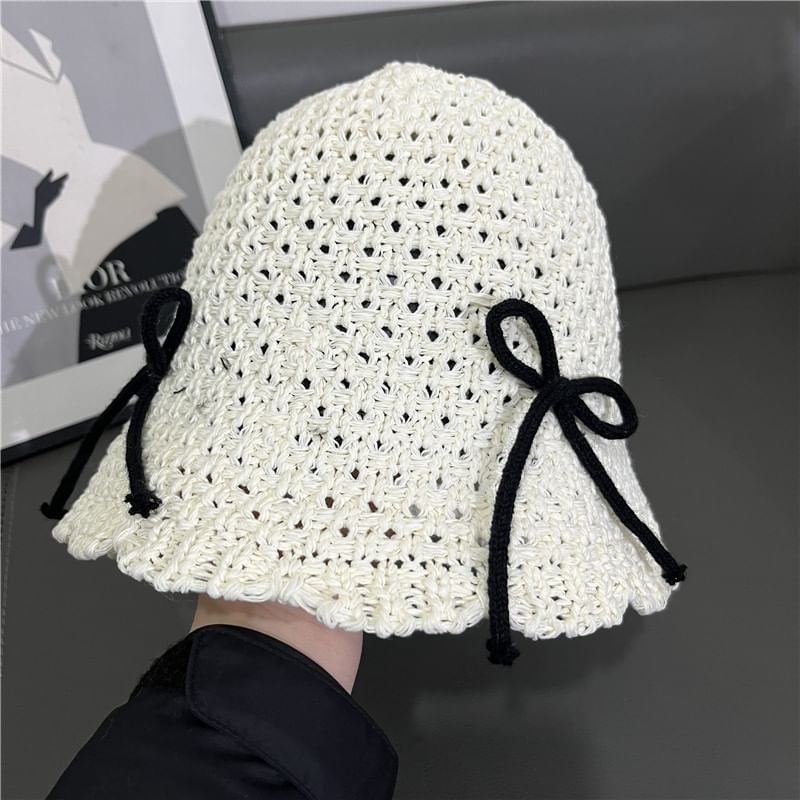 Cloche Bow Hat Knit