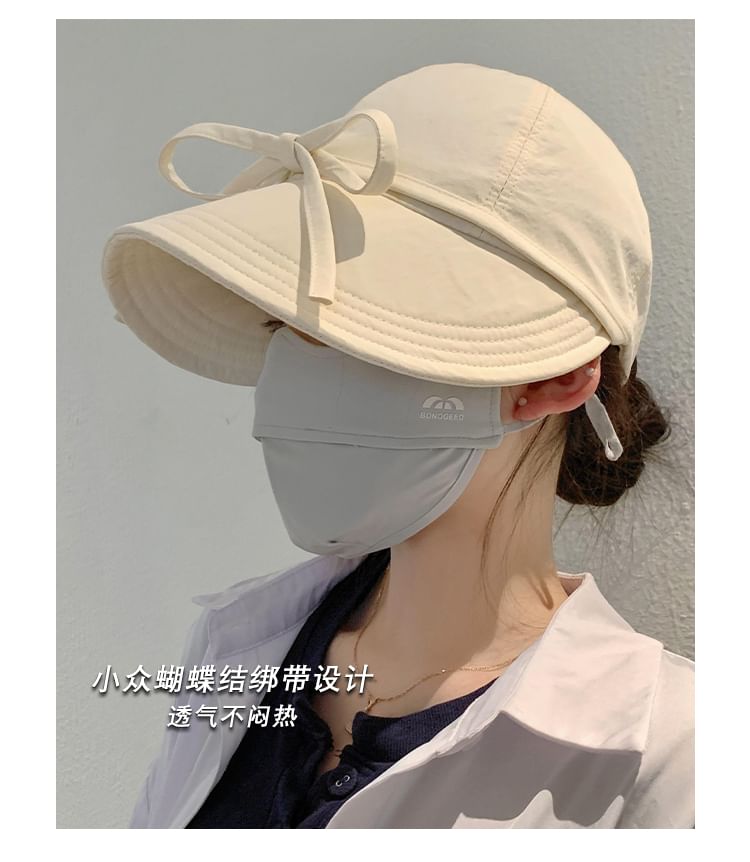 Wide Cap Bow Brim