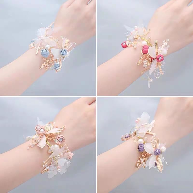 Floral Butterfly Faux Pearl Wrist Corsage