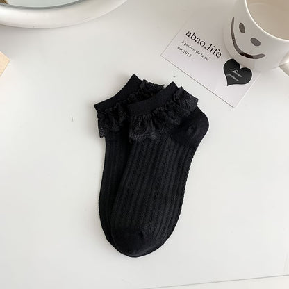 Ruffle Trim Socks