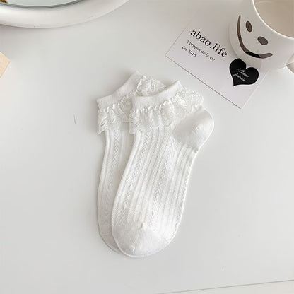 Ruffle Trim Socks