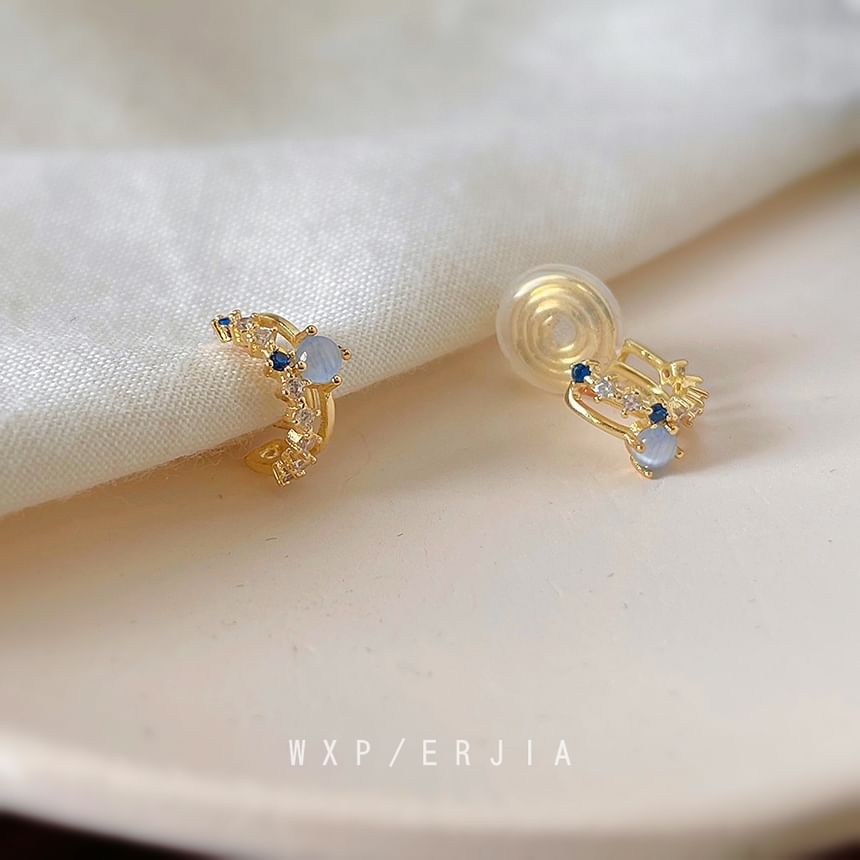 Rhinestone Alloy Layered Ear Cuff