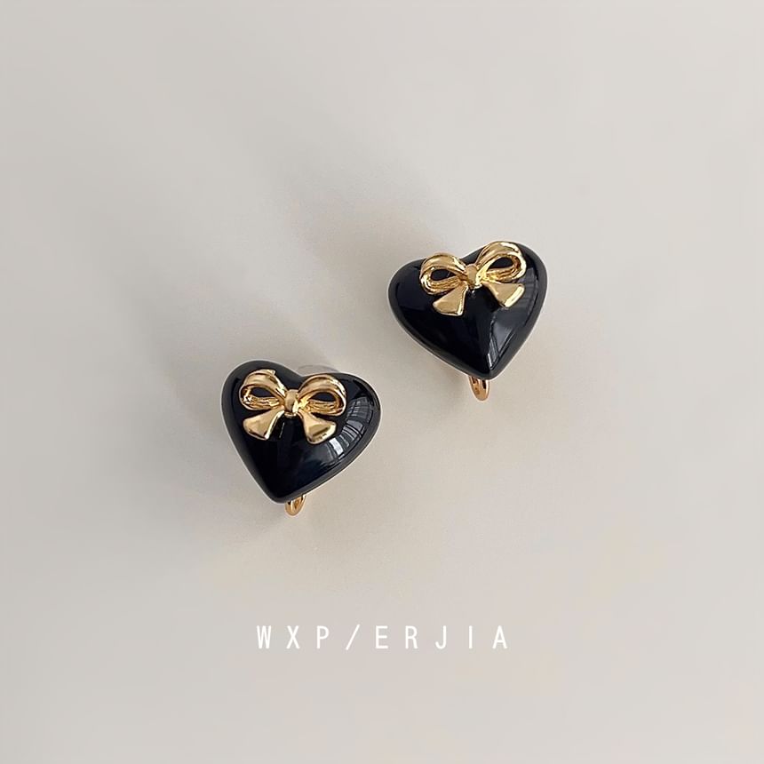 Bow Alloy Ear Heart Cuff