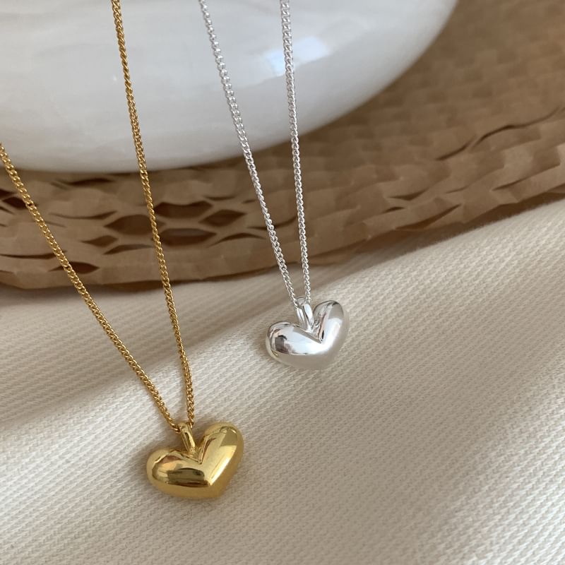 Polished Heart Pendant Alloy Necklace