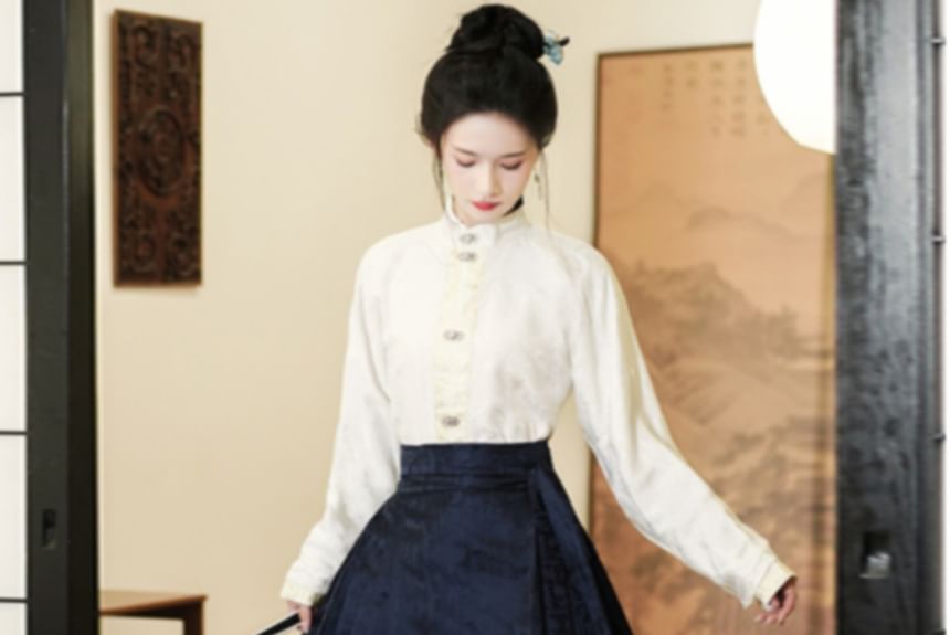 Long-Sleeve Plain Hanfu Top / High Waist Floral Maxi Ma Mian Skirt / Set