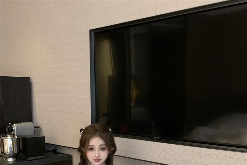 Short Sleeve Crew Neck Plain Bow Frill Top / High Waist Panel Velvet Shorts