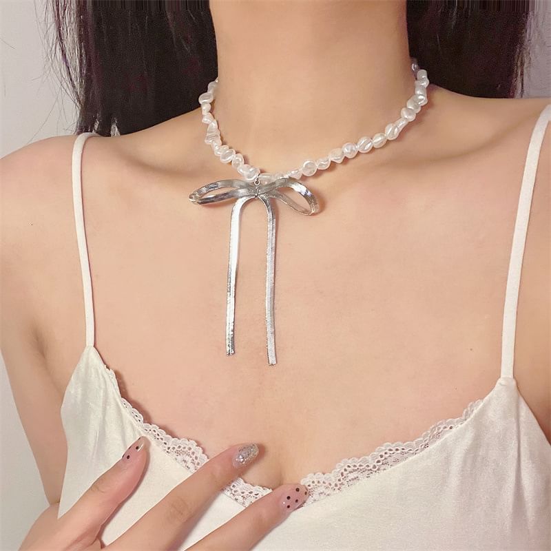 Bow Choker Faux Pearl
