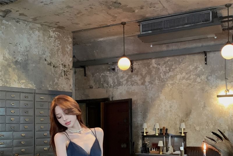 Plain Spaghetti Gown V-Neck Evening Strap A-Line