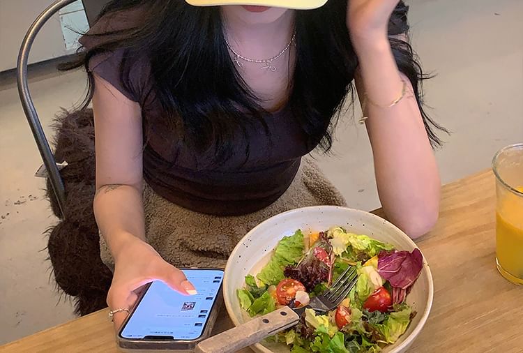 Embroidered Curved Cotton Brim Baseball Cap