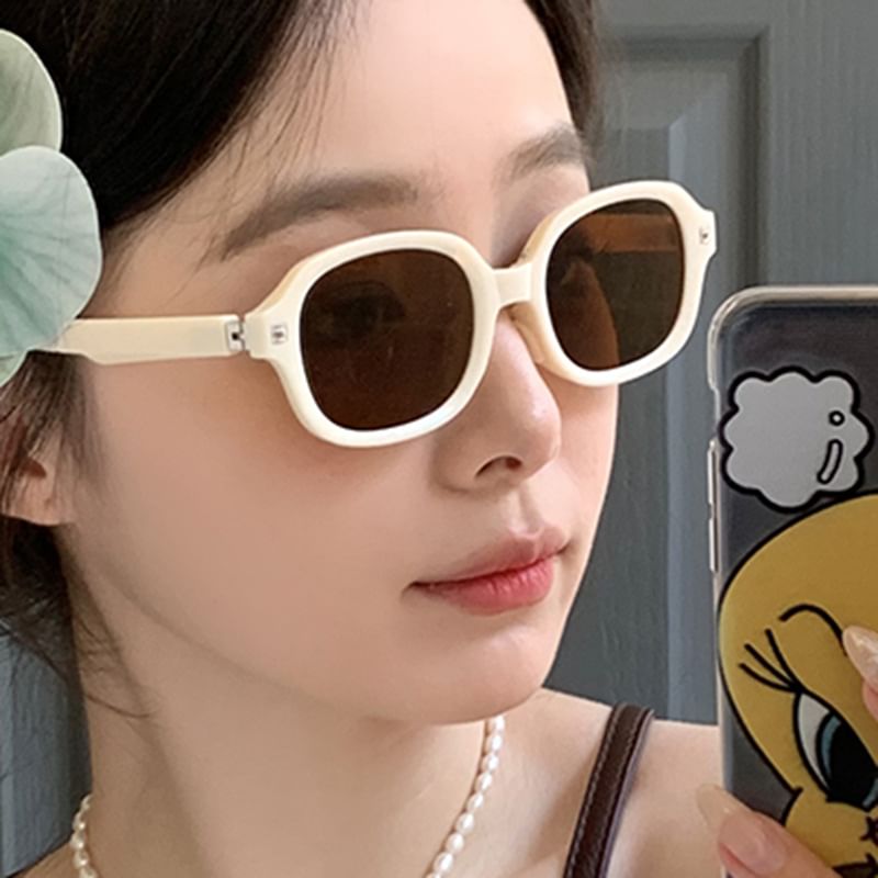 Foldable Oval Sunglasses