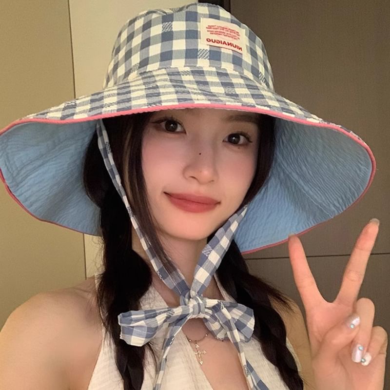Chin Checkered Bucket With Strap Pattern Hat