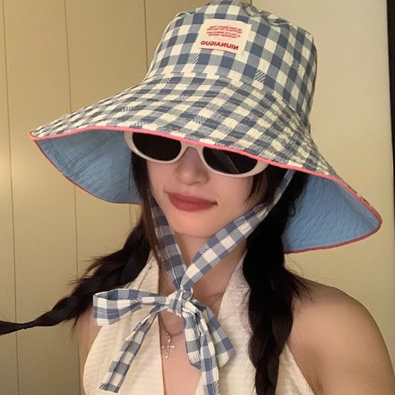 Chin Checkered Bucket With Strap Pattern Hat