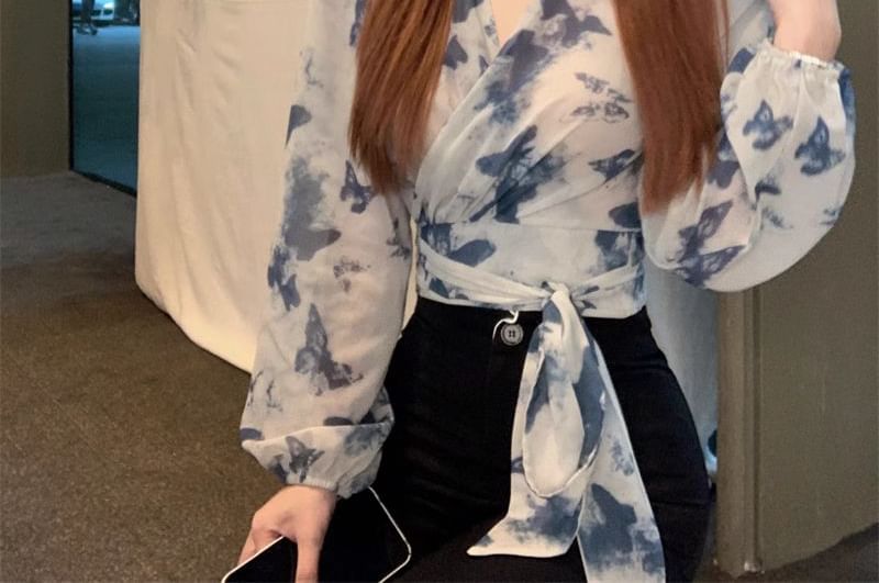 Long-Sleeve V-Neck Tie Dye Crop Top